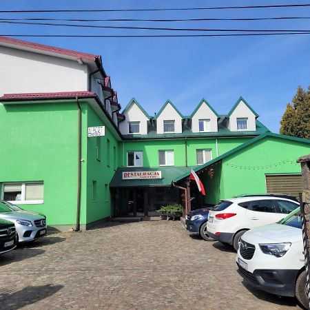 Albert Turystyczne Uslugi Hotelarskie Varsovia Exterior foto