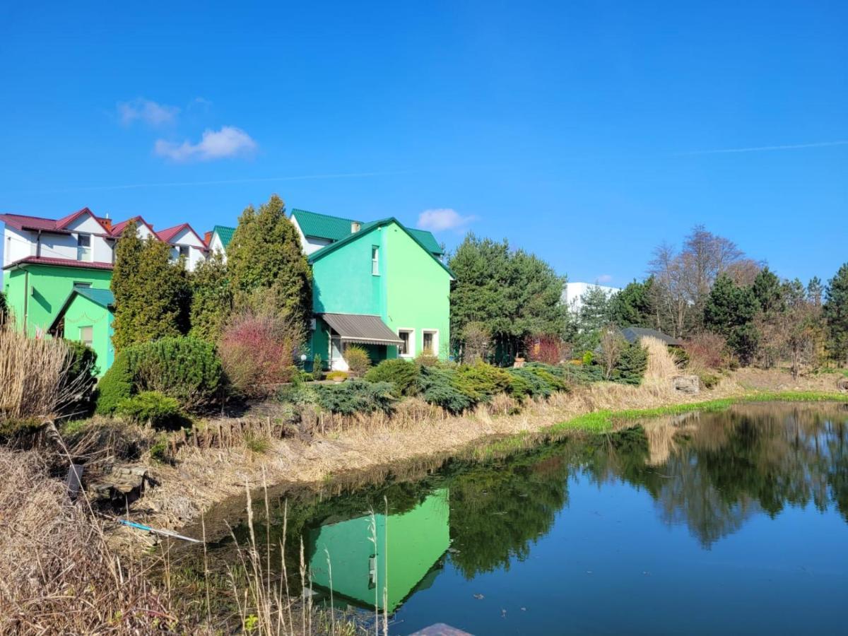 Albert Turystyczne Uslugi Hotelarskie Varsovia Exterior foto